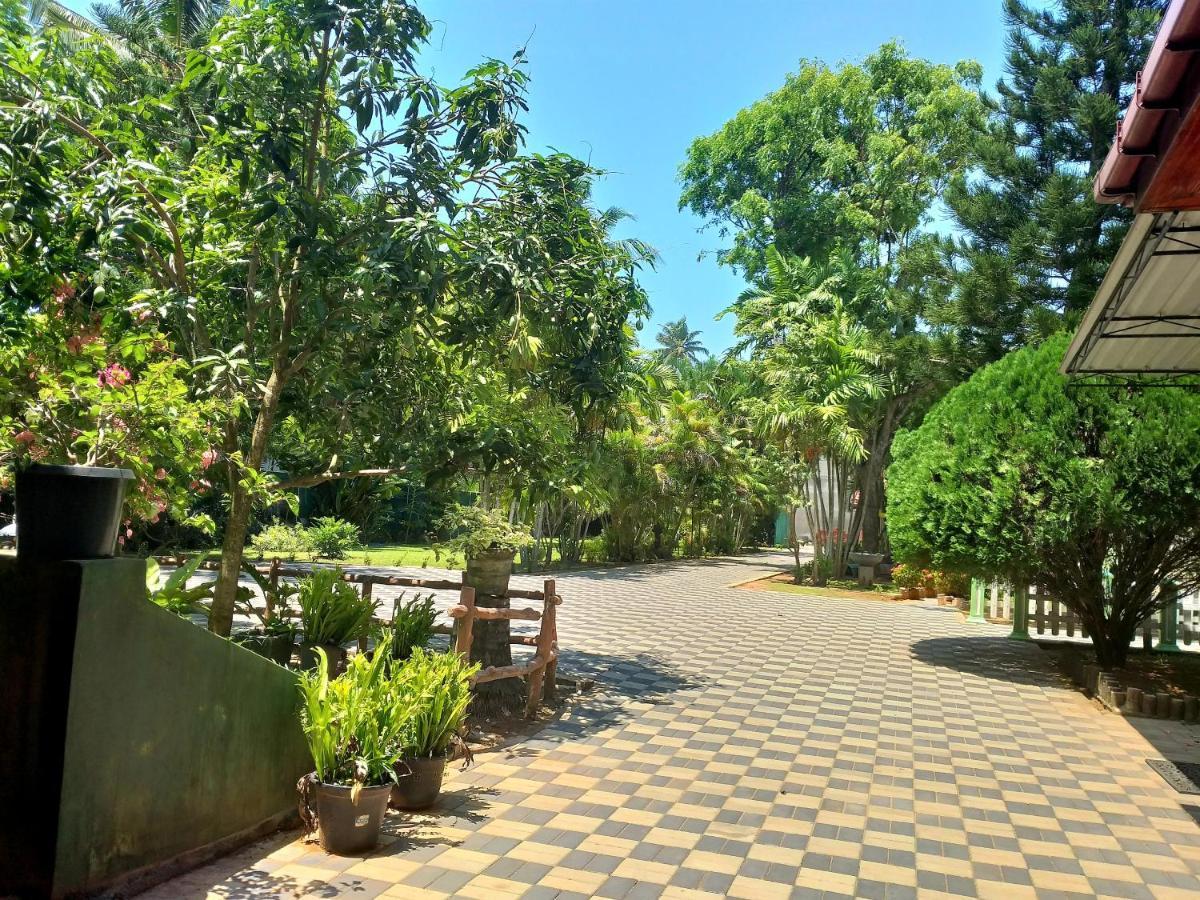 Hotel Tk Green Garden Matara Dış mekan fotoğraf