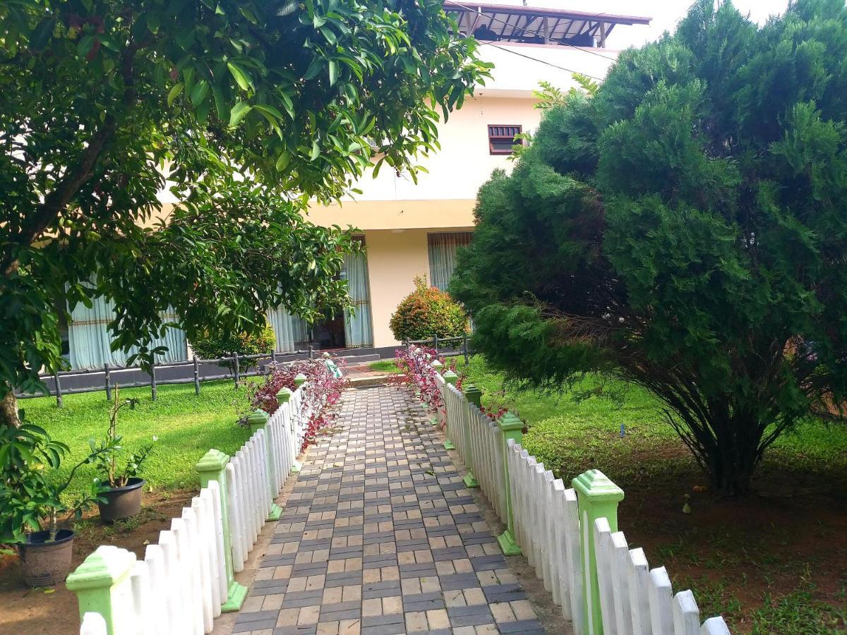 Hotel Tk Green Garden Matara Dış mekan fotoğraf