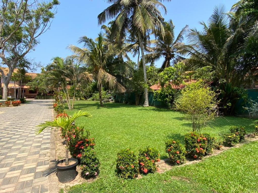 Hotel Tk Green Garden Matara Dış mekan fotoğraf
