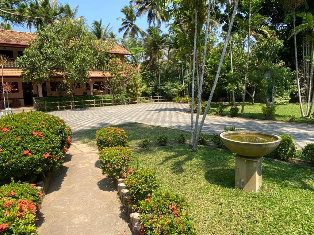 Hotel Tk Green Garden Matara Dış mekan fotoğraf