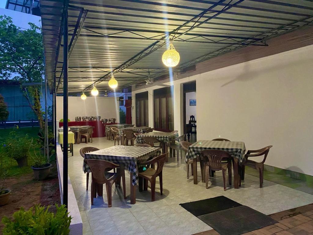 Hotel Tk Green Garden Matara Dış mekan fotoğraf